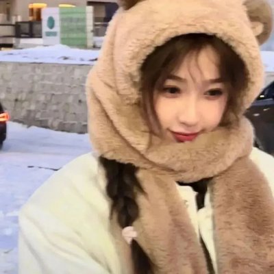 深深腥红